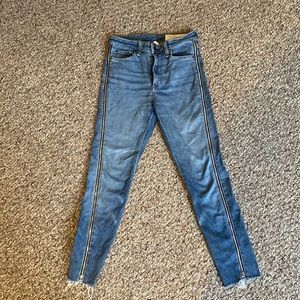 Zip up rag n bone jeans, size 27